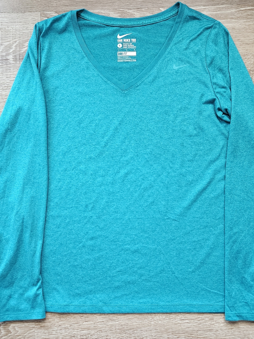 Nike TEE Long Sleeve V-Neck Shirt in Teal Blue Women's Size Large